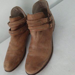 Free People tan ankle 2 buckle strap bootie S 40